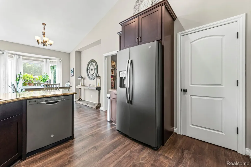 751 Nelson William Drive Brandon Charter Township MI 48462