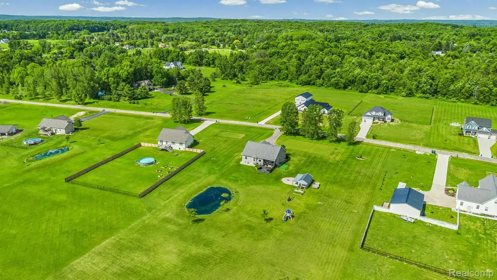 751 Nelson William Drive Brandon Charter Township MI 48462