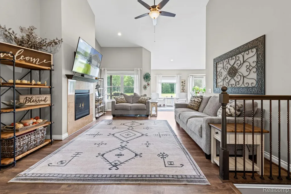 751 Nelson William Drive Brandon Charter Township MI 48462