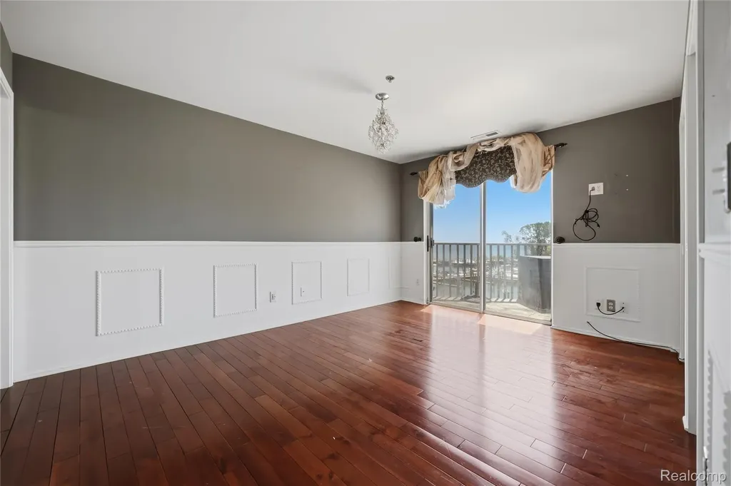 37510 Jefferson Avenue Harrison Charter Township MI 48045
