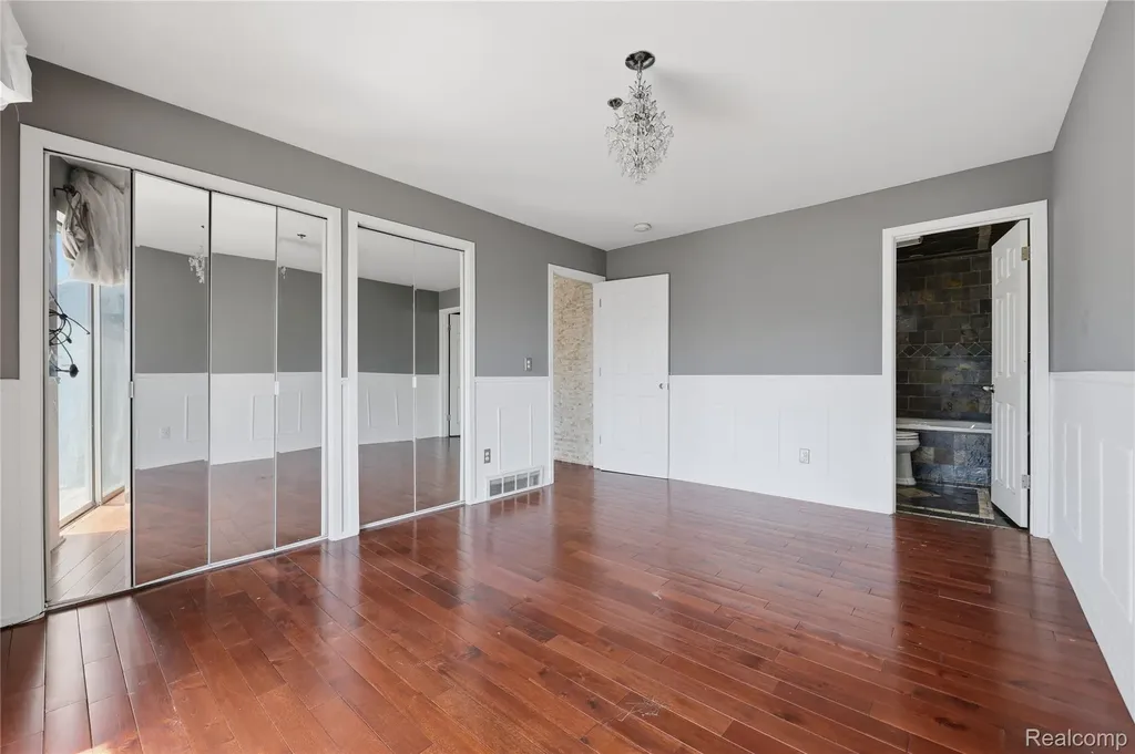 37510 Jefferson Avenue Harrison Charter Township MI 48045