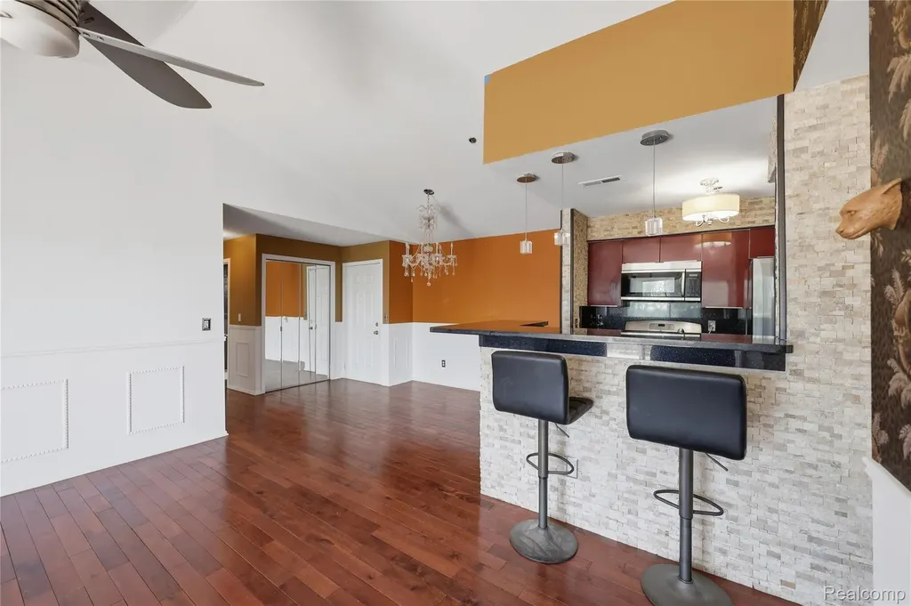 37510 Jefferson Avenue Harrison Charter Township MI 48045