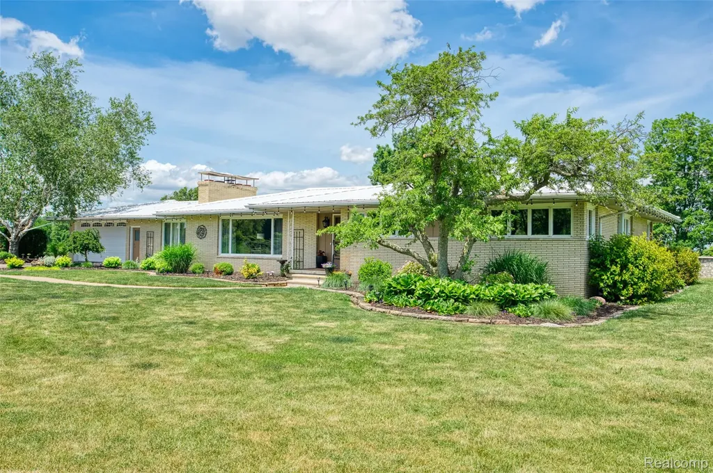 18999 Weller Road Unadilla Township MI 48137