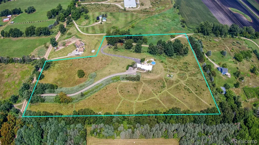 18999 Weller Road Unadilla Township MI 48137