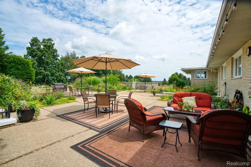 18999 Weller Road Unadilla Township MI 48137