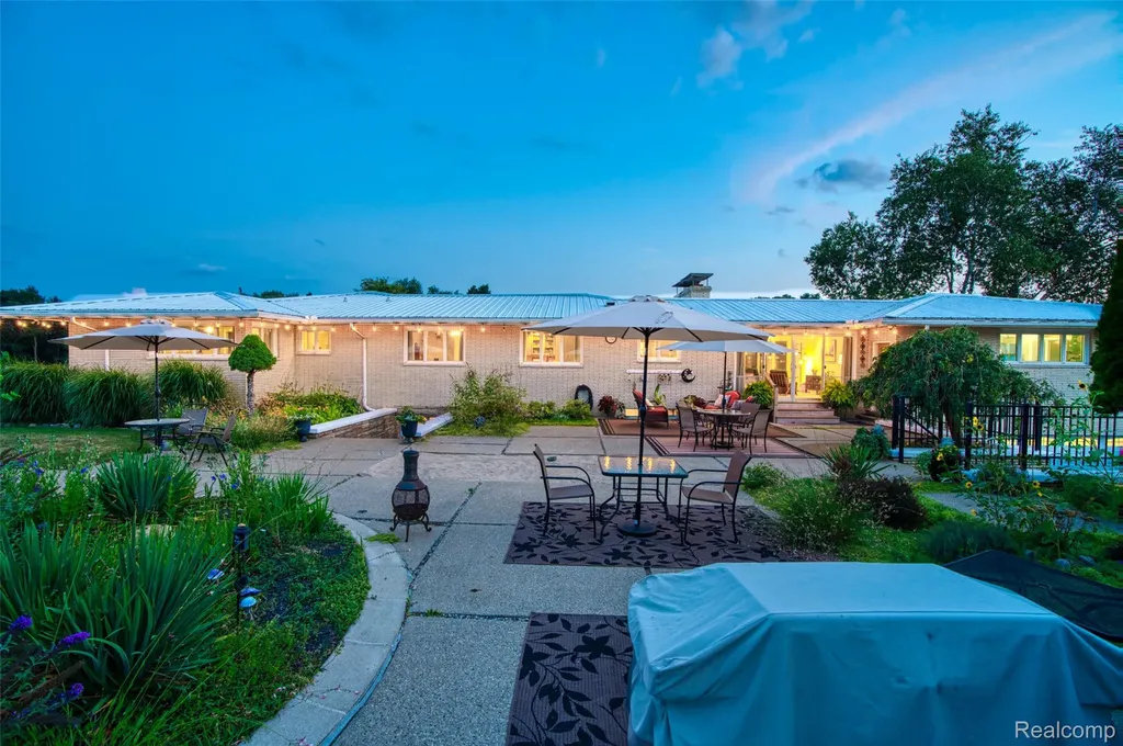 18999 Weller Road Unadilla Township MI 48137