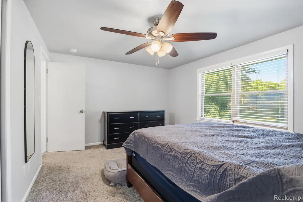 6218 Mckenzie Drive Mundy Township MI 48507