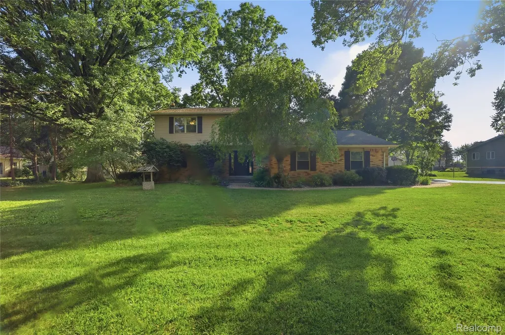 6218 Mckenzie Drive Mundy Township MI 48507