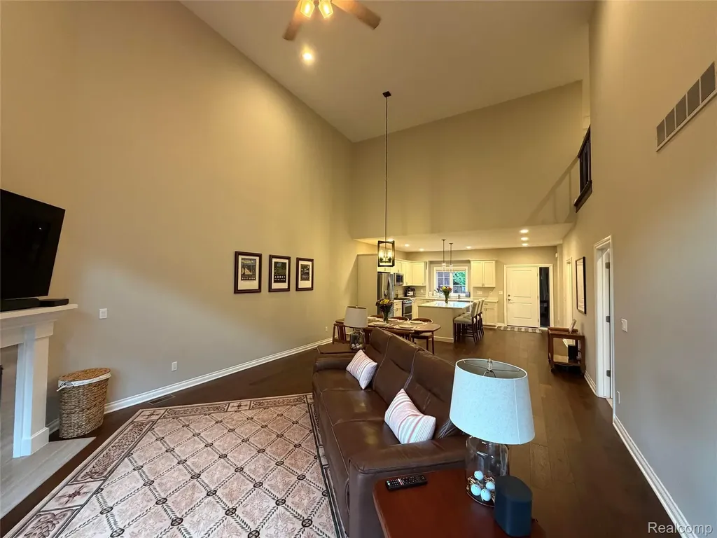 3604 Bay Harbor Drive Brighton Township MI 48114