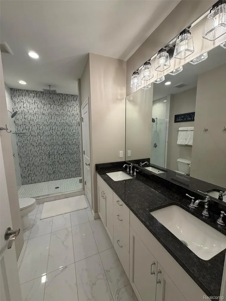 3604 Bay Harbor Drive Brighton Township MI 48114