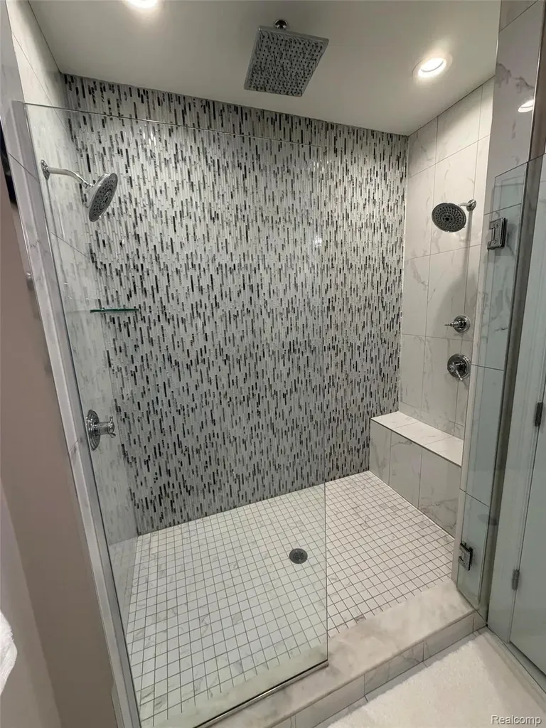 3604 Bay Harbor Drive Brighton Township MI 48114