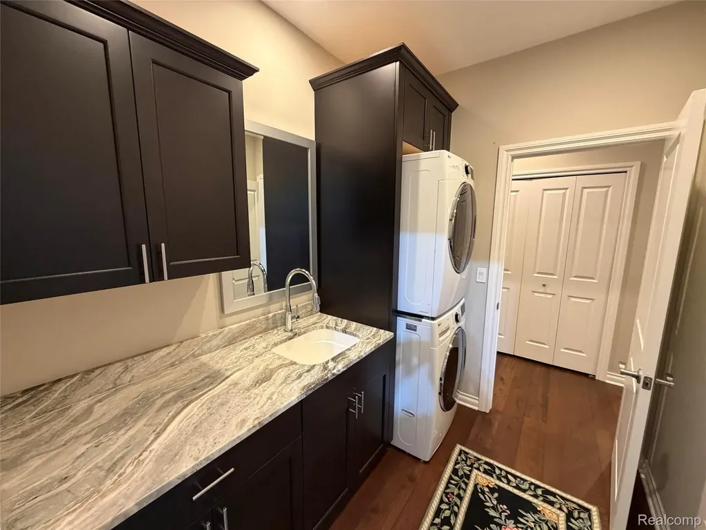3604 Bay Harbor Drive Brighton Township MI 48114