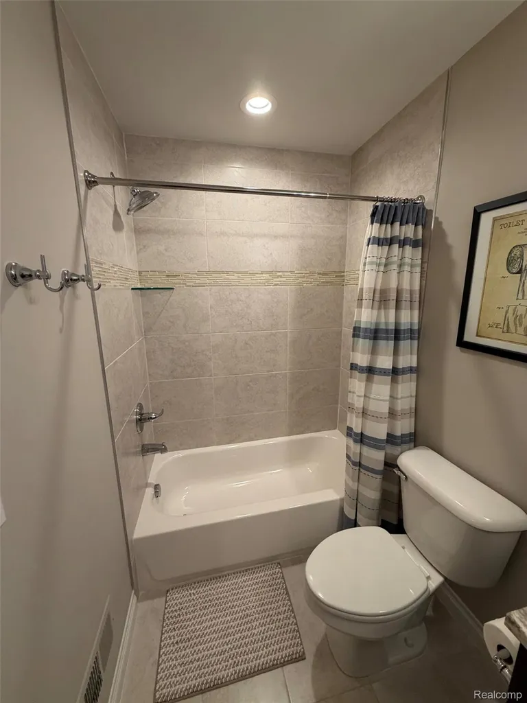 3604 Bay Harbor Drive Brighton Township MI 48114