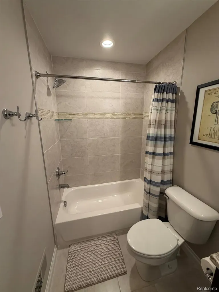 3604 Bay Harbor Drive Brighton Township MI 48114