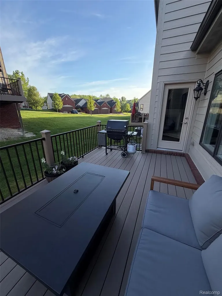 3604 Bay Harbor Drive Brighton Township MI 48114