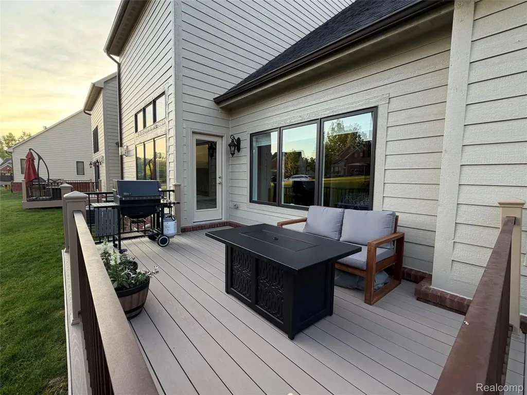 3604 Bay Harbor Drive Brighton Township MI 48114