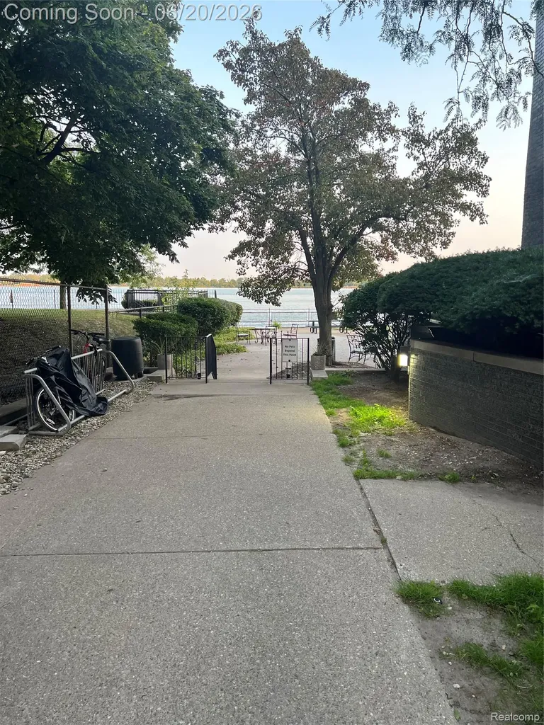 8200 E Jefferson Avenue Detroit City MI 48214