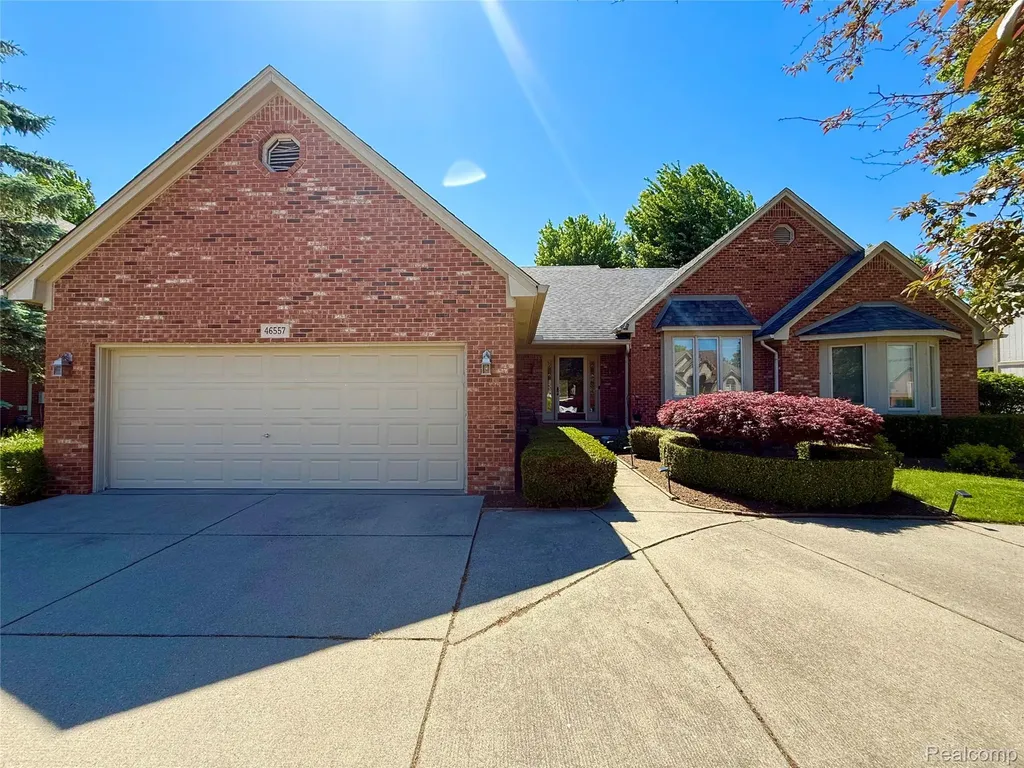46557 Glen Pointe Drive Shelby Charter Township MI 48315