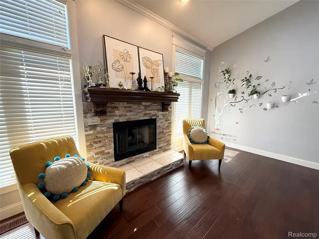 46557 Glen Pointe Drive Shelby Charter Township MI 48315