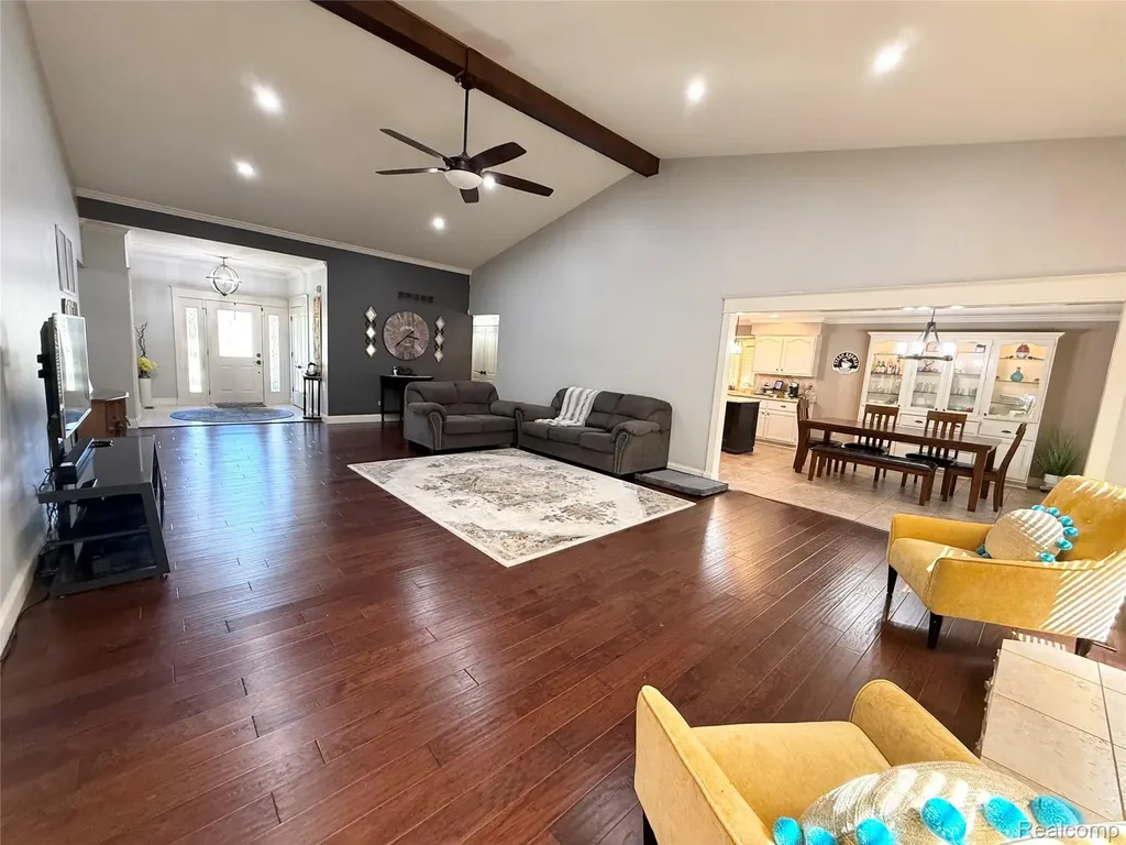 46557 Glen Pointe Drive Shelby Charter Township MI 48315