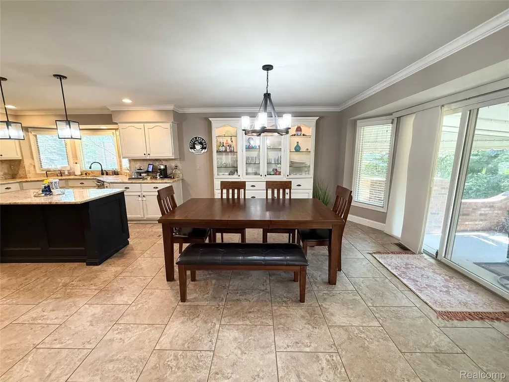 46557 Glen Pointe Drive Shelby Charter Township MI 48315