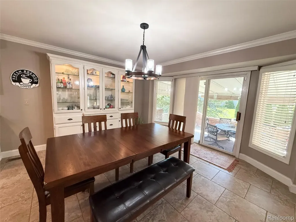 46557 Glen Pointe Drive Shelby Charter Township MI 48315