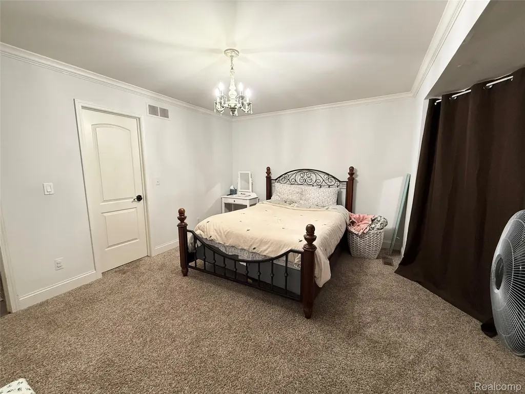 46557 Glen Pointe Drive Shelby Charter Township MI 48315