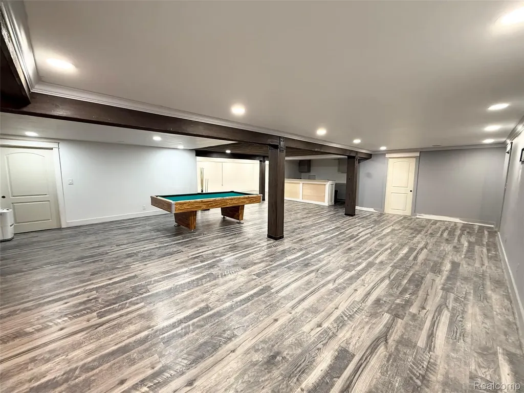46557 Glen Pointe Drive Shelby Charter Township MI 48315