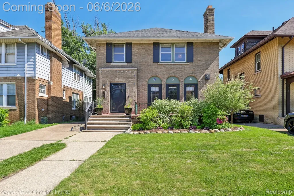 2239 Atkinson Street Detroit City MI 48206