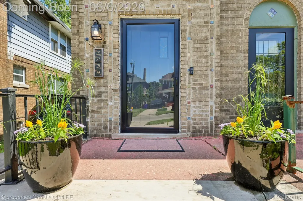 2239 Atkinson Street Detroit City MI 48206