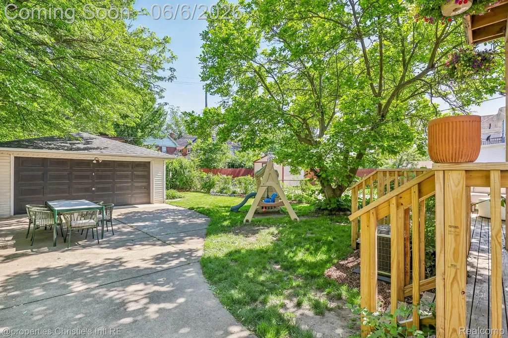 2239 Atkinson Street Detroit City MI 48206