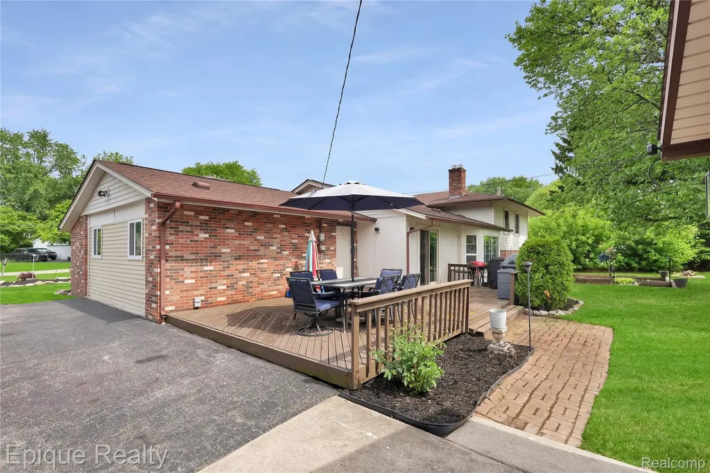 38243 Jonathan Street Clinton Charter Township MI 48036