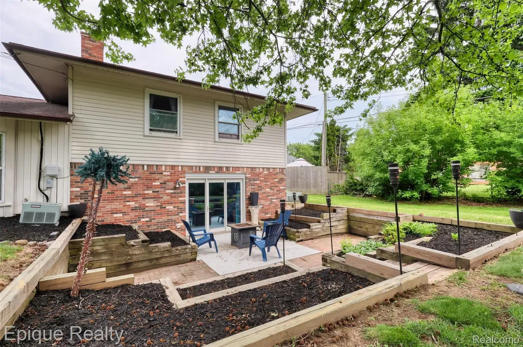 38243 Jonathan Street Clinton Charter Township MI 48036