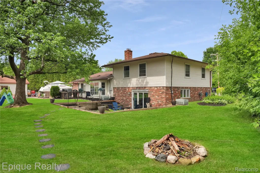 38243 Jonathan Street Clinton Charter Township MI 48036