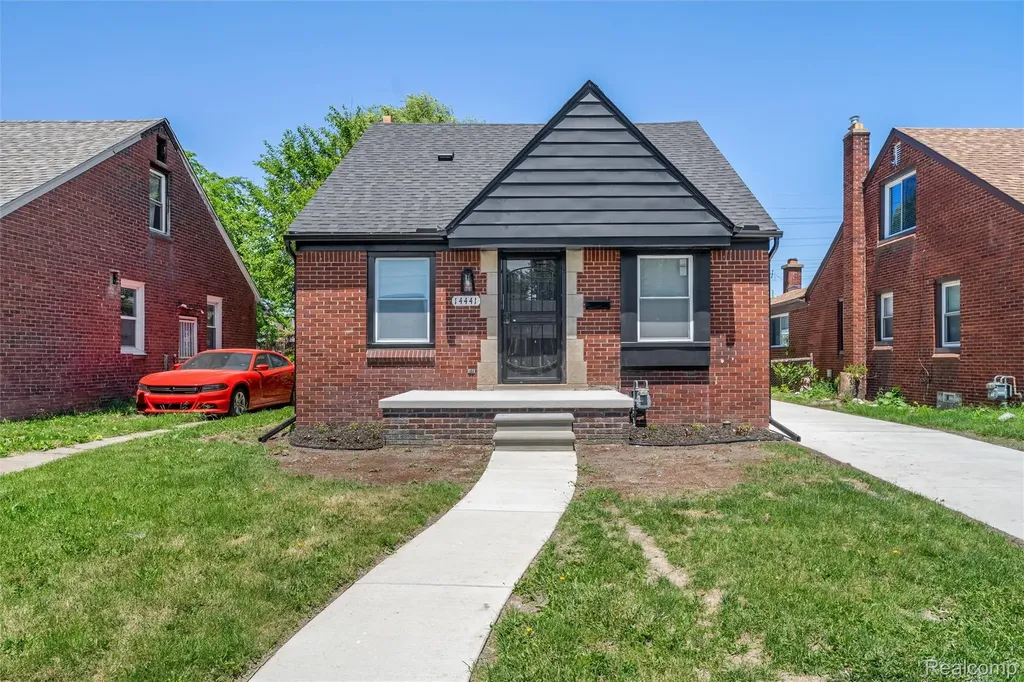 14441 Carlisle Street Detroit City MI 48205