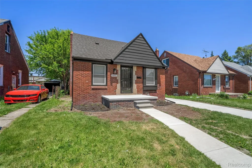 14441 Carlisle Street Detroit City MI 48205