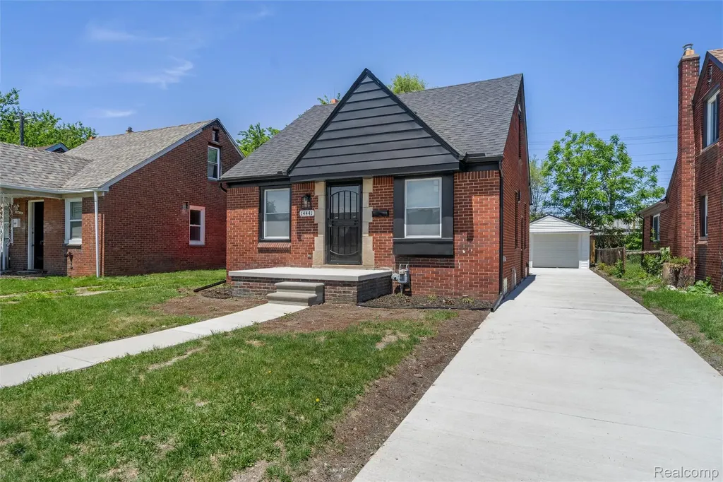14441 Carlisle Street Detroit City MI 48205