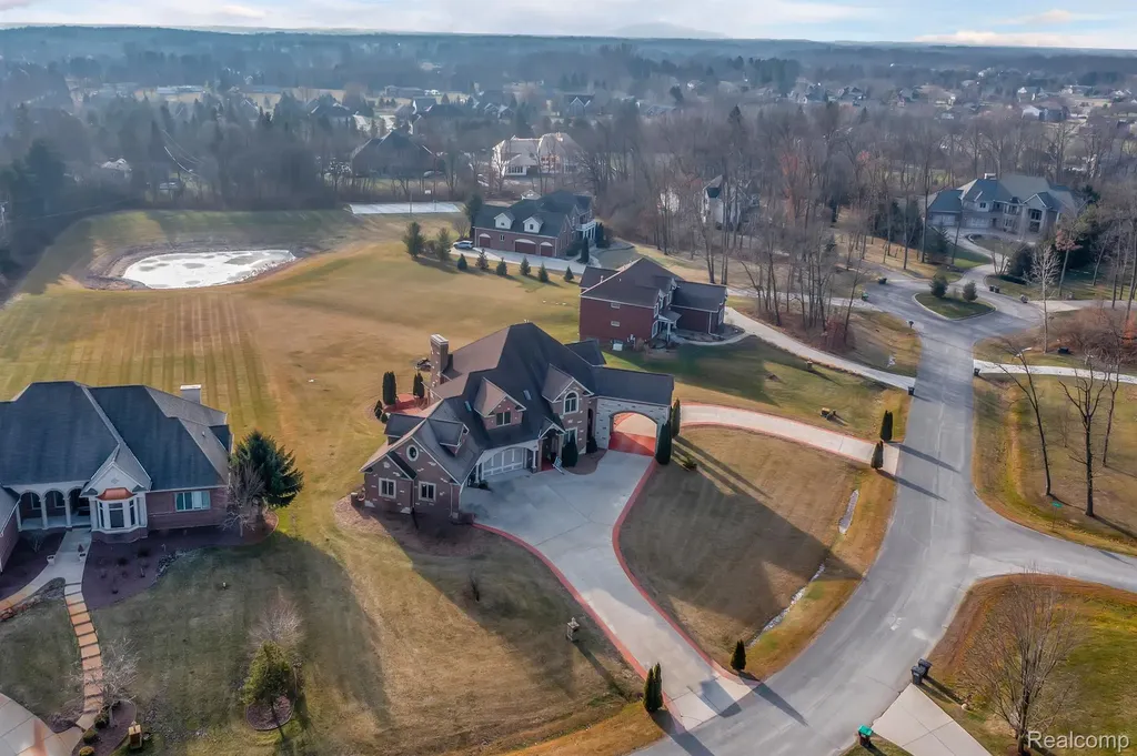 277 Brittany Lane Saline City MI 48176