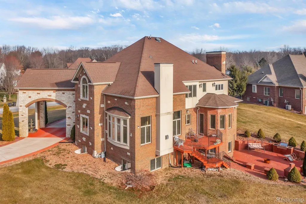 277 Brittany Lane Saline City MI 48176