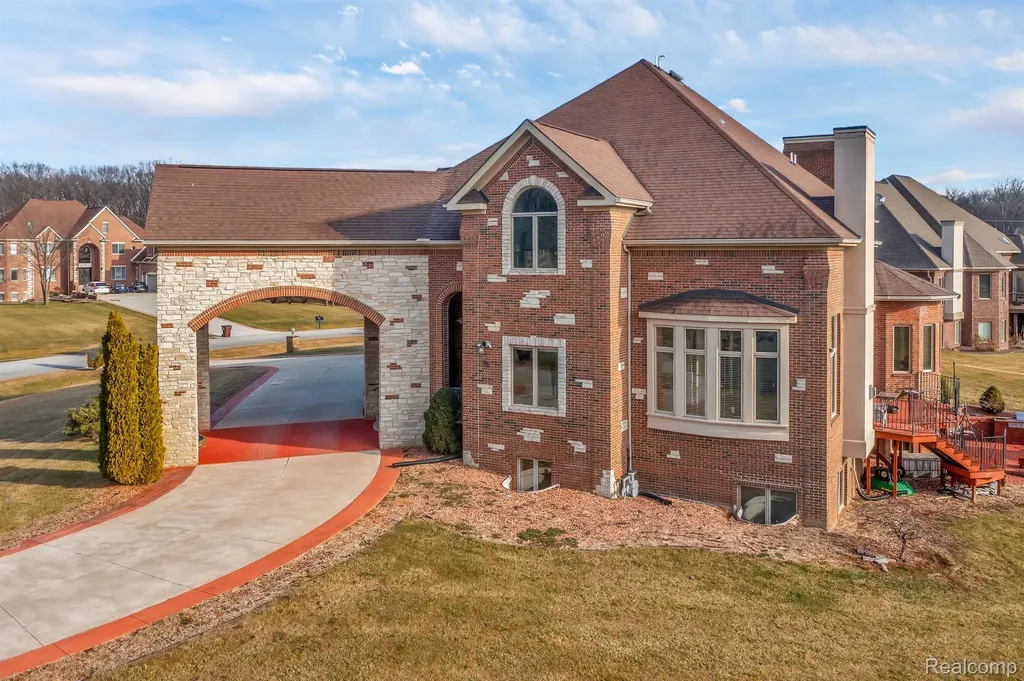 277 Brittany Lane Saline City MI 48176