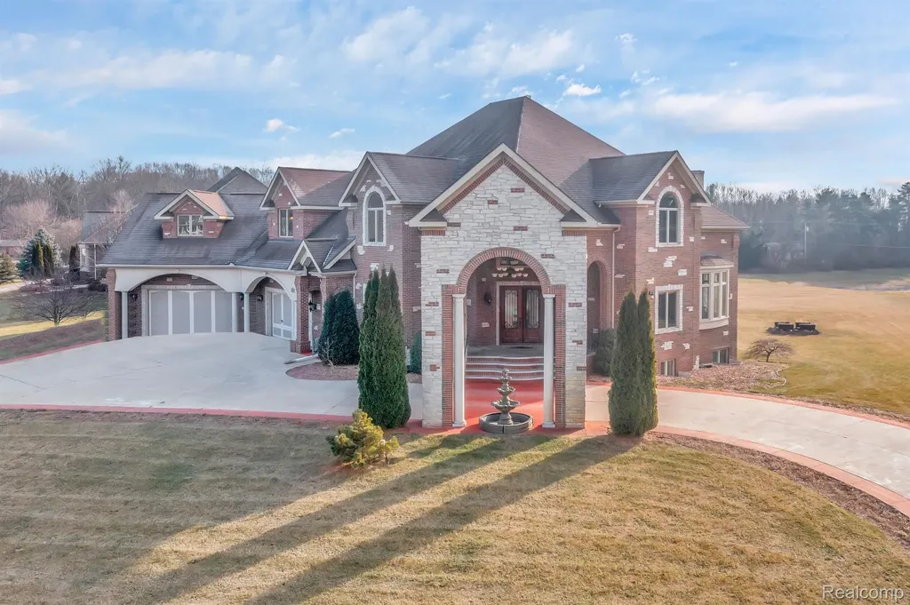 277 Brittany Lane Saline City MI 48176