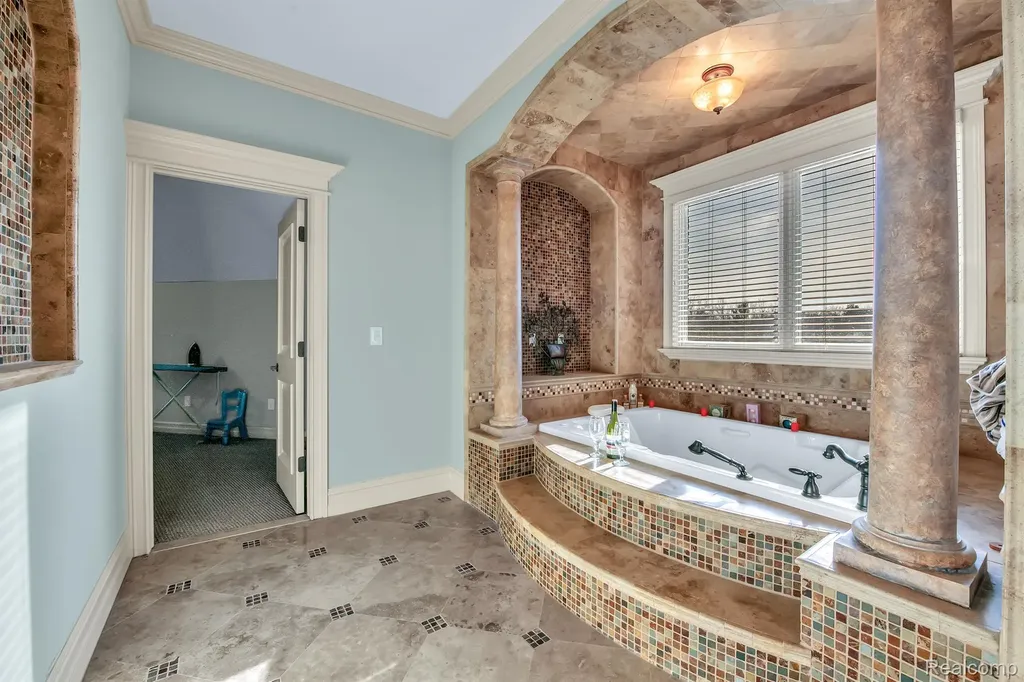 277 Brittany Lane Saline City MI 48176