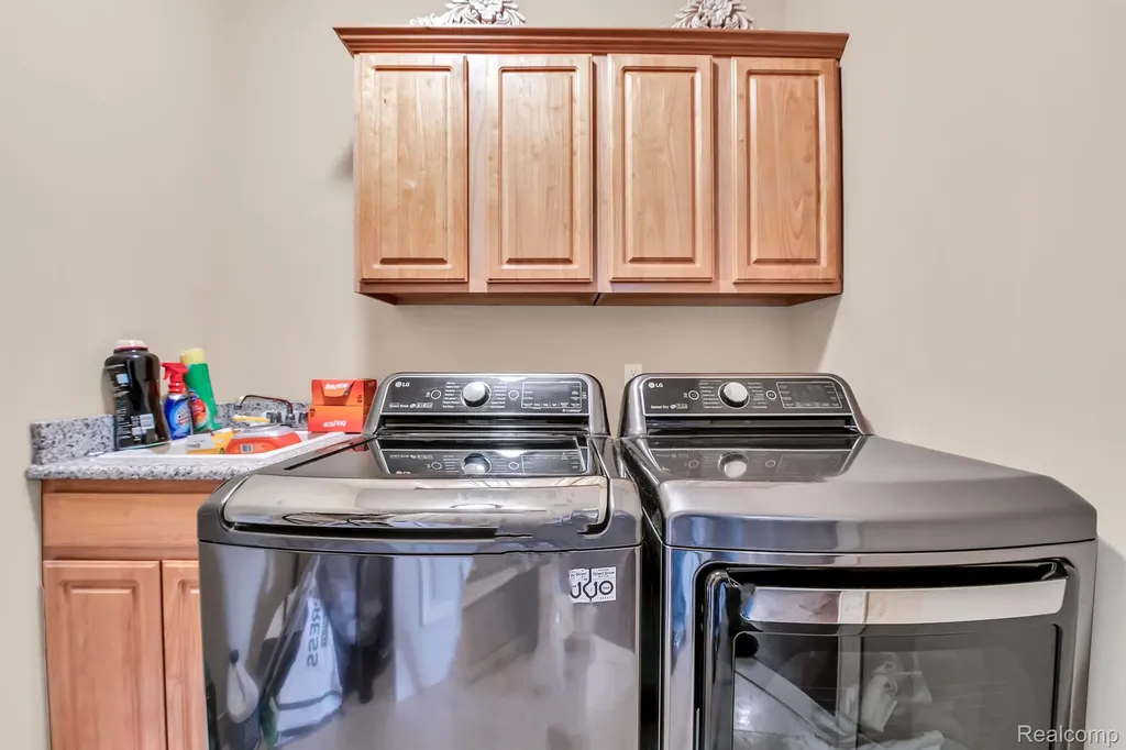 277 Brittany Lane Saline City MI 48176