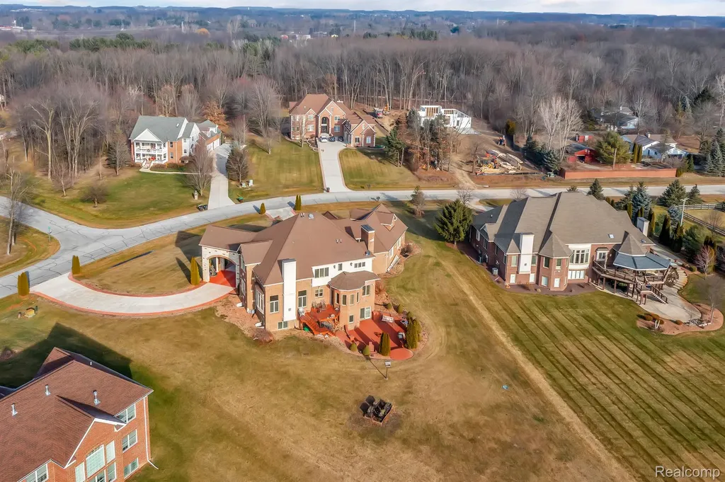 277 Brittany Lane Saline City MI 48176