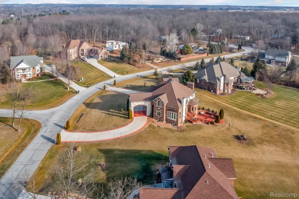 277 Brittany Lane Saline City MI 48176