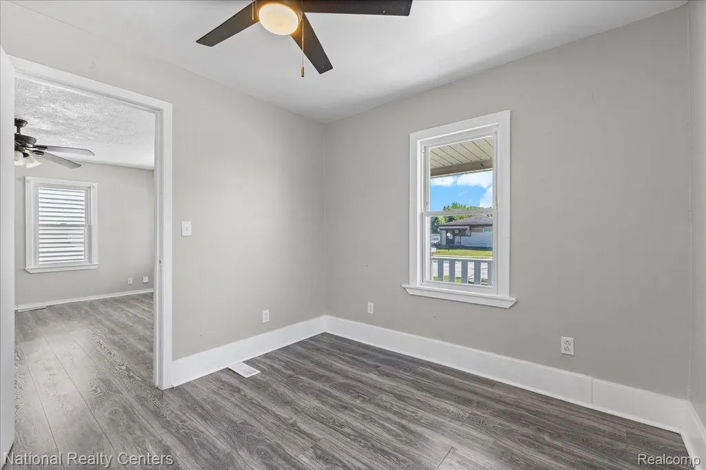 25357 Lawn Street Roseville City MI 48066
