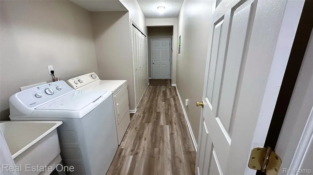 16012 Morningside Northville Township MI 48168