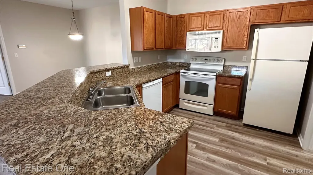 16012 Morningside Northville Township MI 48168