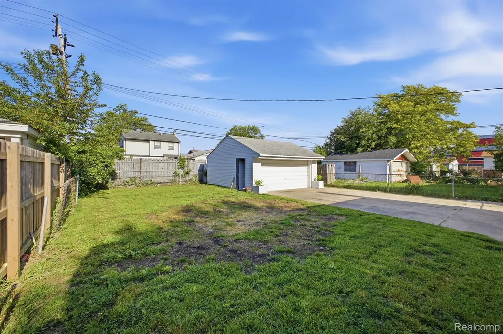 15080 Churchill Street Southgate City MI 48195