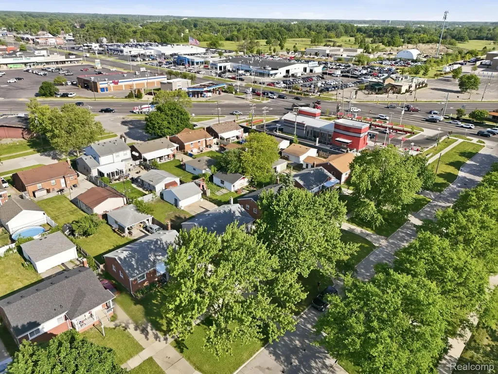 15080 Churchill Street Southgate City MI 48195